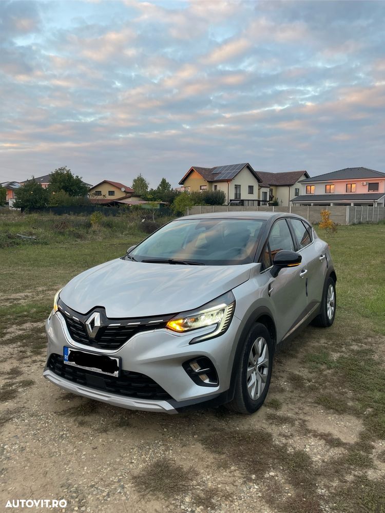 Renault Captur MHEV 140 Techno - 1