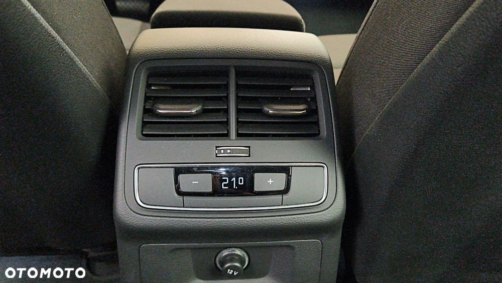 Audi A4 Avant 35 TDI mHEV S tronic - 32