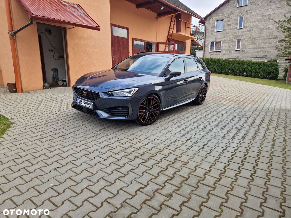 Cupra Leon Sportstourer - 2