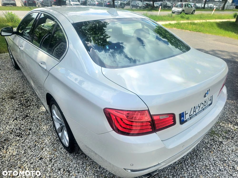 BMW Seria 5 520d Luxury Line - 12