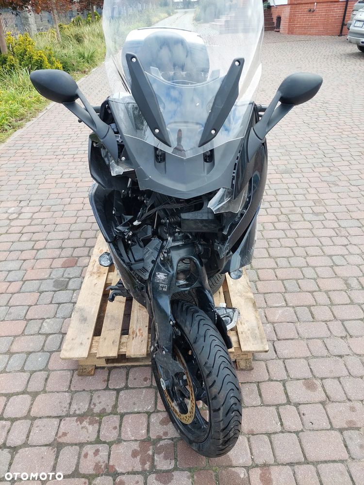 BMW K - 8