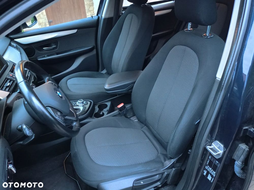 BMW Seria 2 218d Sport-Aut Advantage - 12
