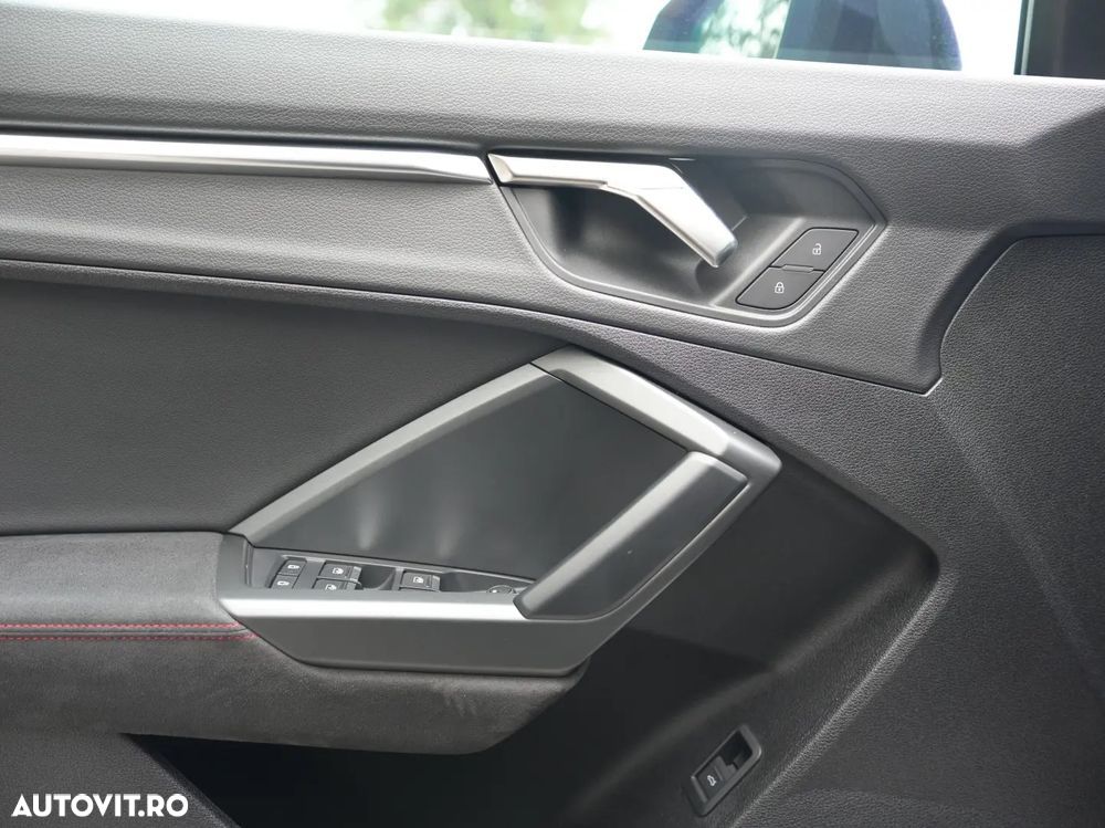 Audi RS Q3 RSQ3 2.5 TFSI quattro S tronic - 20