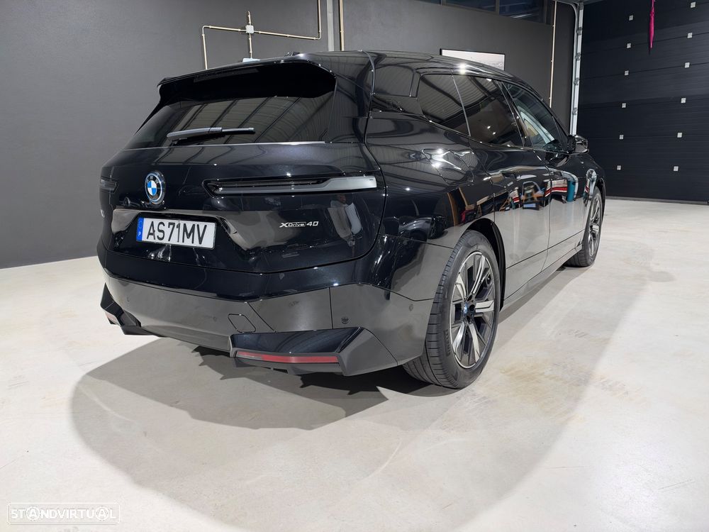BMW iX xDrive 40 Pack Desportivo - 10