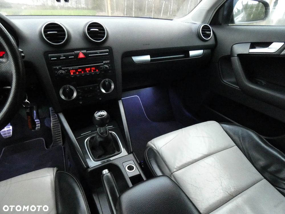 Audi A3 Sportback - 32