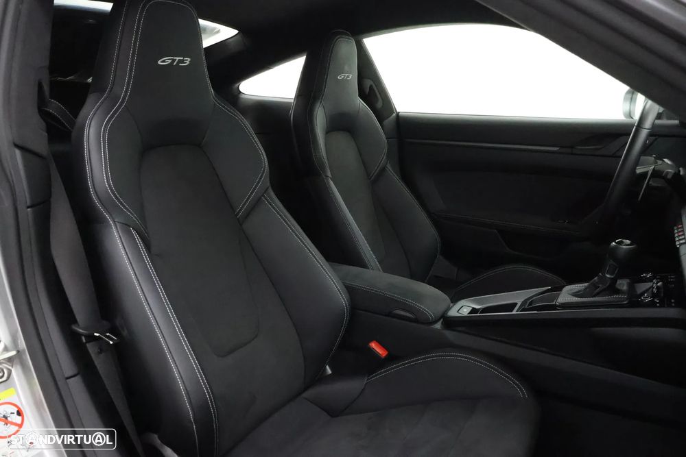 Porsche 911 (992) GT3 PDK - 31