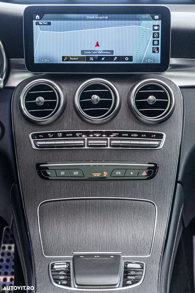 Mercedes-Benz GLC Coupe 200 4Matic 9G-TRONIC AMG Line Plus - 4