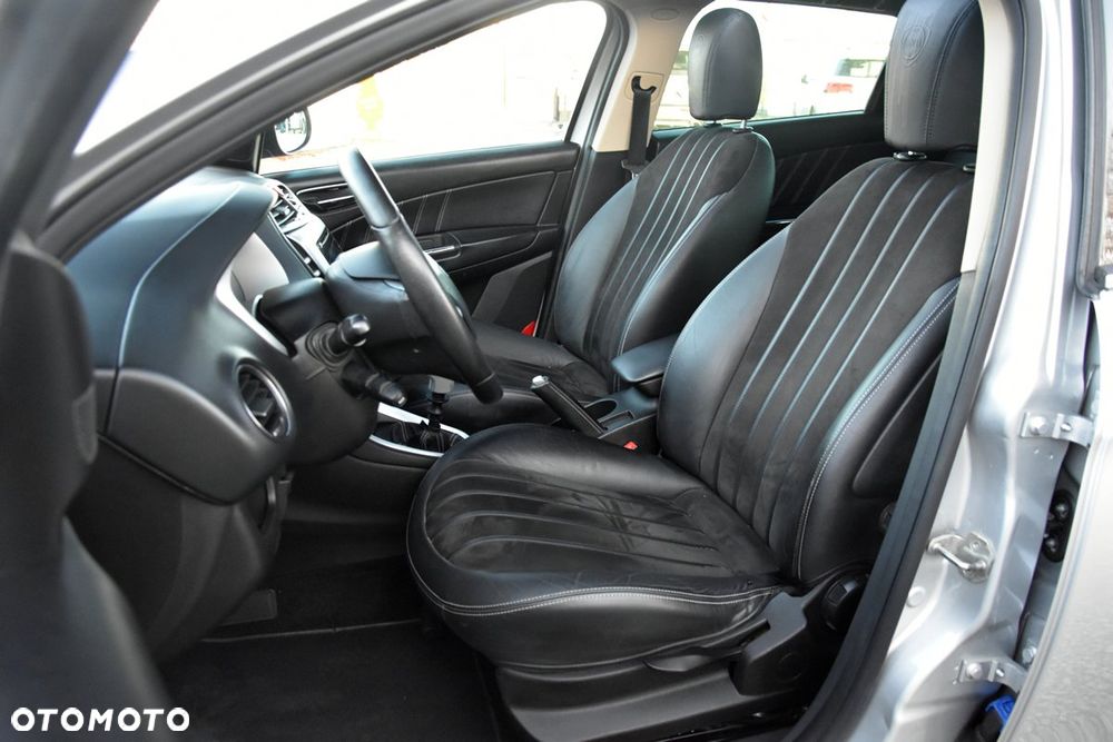 Lancia Delta 1.6 MultiJet 16v Gold - 31