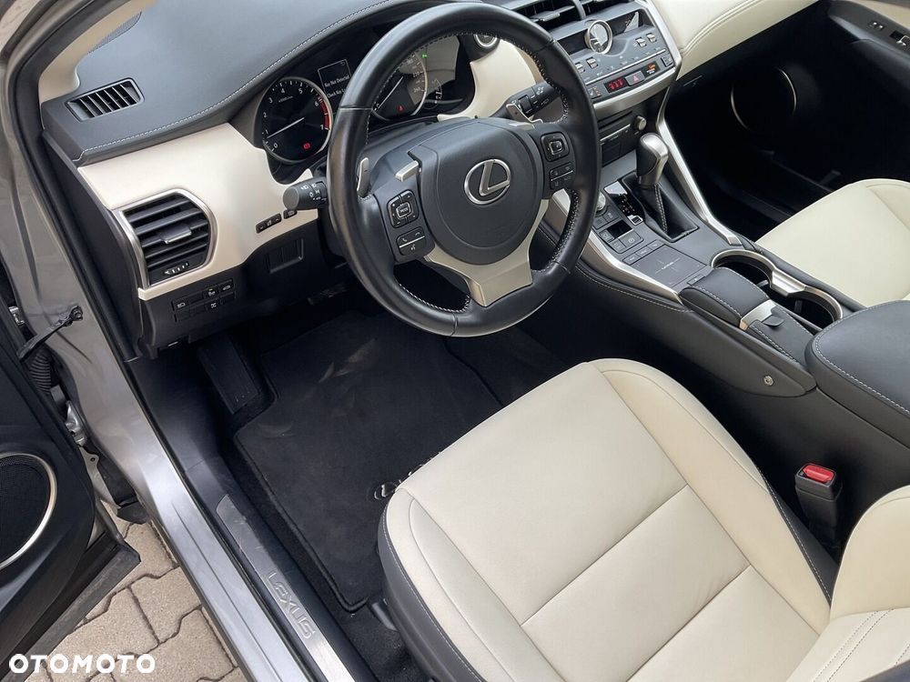 Lexus NX 300 F Impression AWD - 19