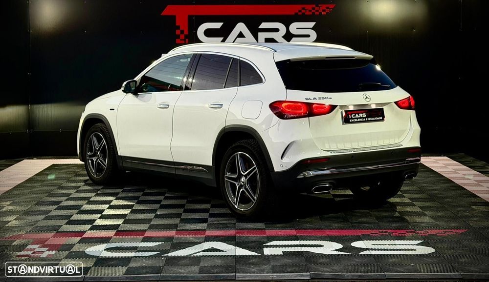 Mercedes-Benz GLA 250 e AMG Line - 4