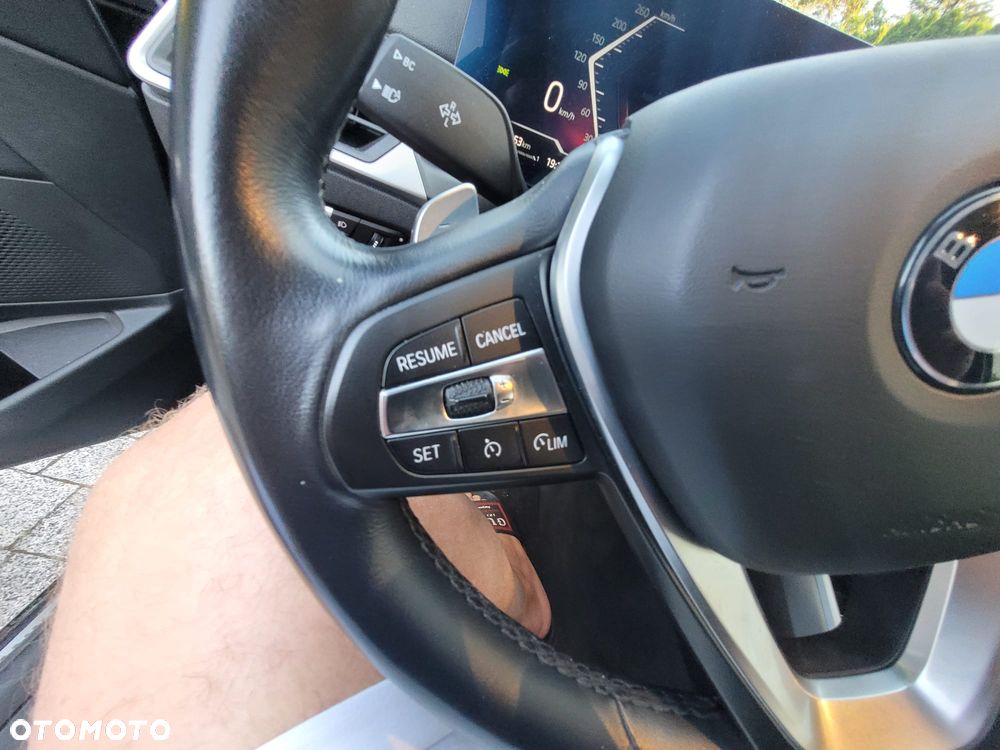 BMW Seria 3 320d mHEV - 29