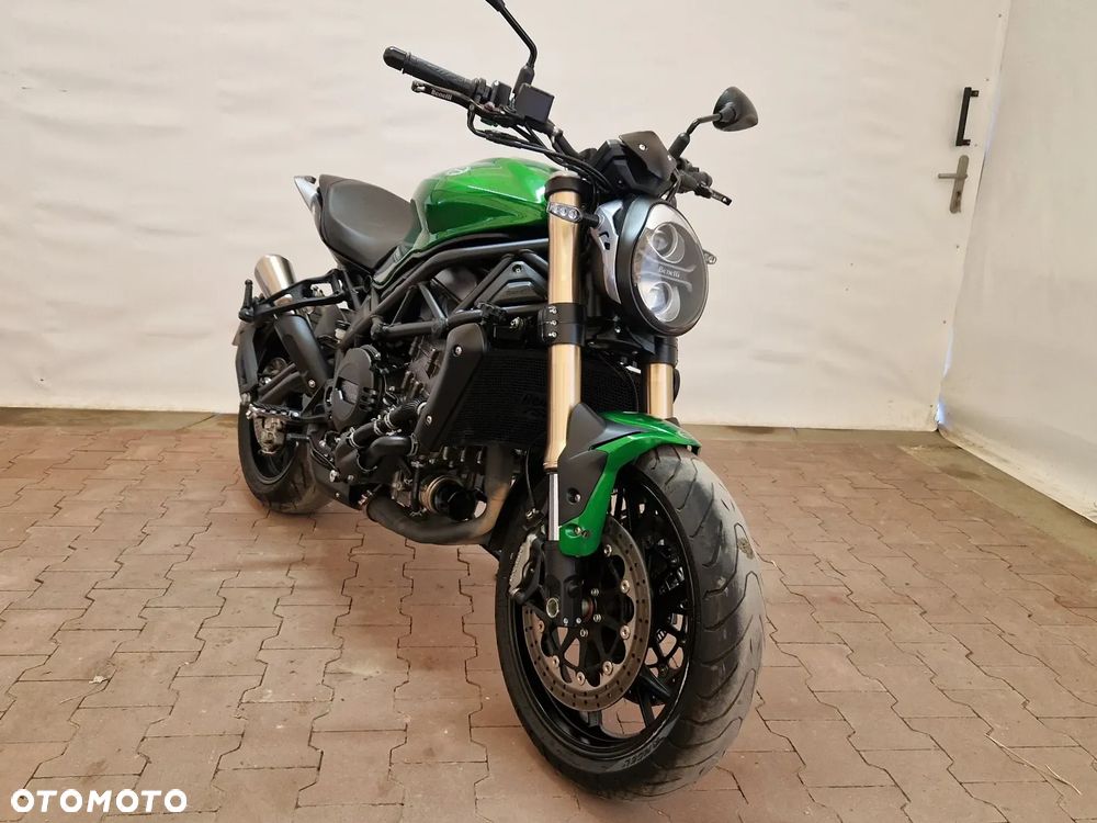 Benelli 752 S - 8