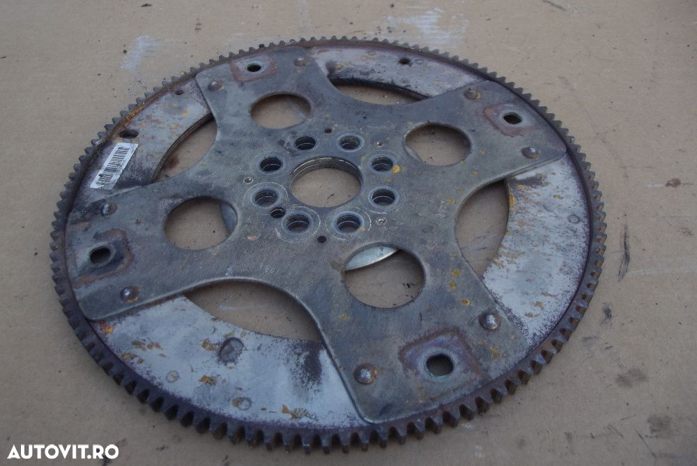 Volanta BMW F10 2.0 N47 E61 E60 E87 E88 E90 E91 E92 coroana volanta - 2