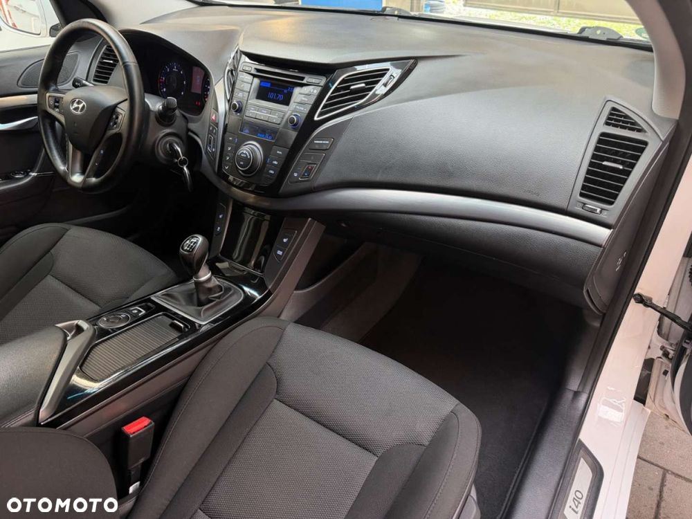 Hyundai i40 Kombi blue 1.7 CRDi Premium - 38