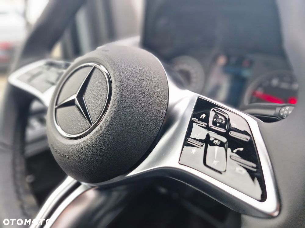 Mercedes-Benz Sprinter - 26