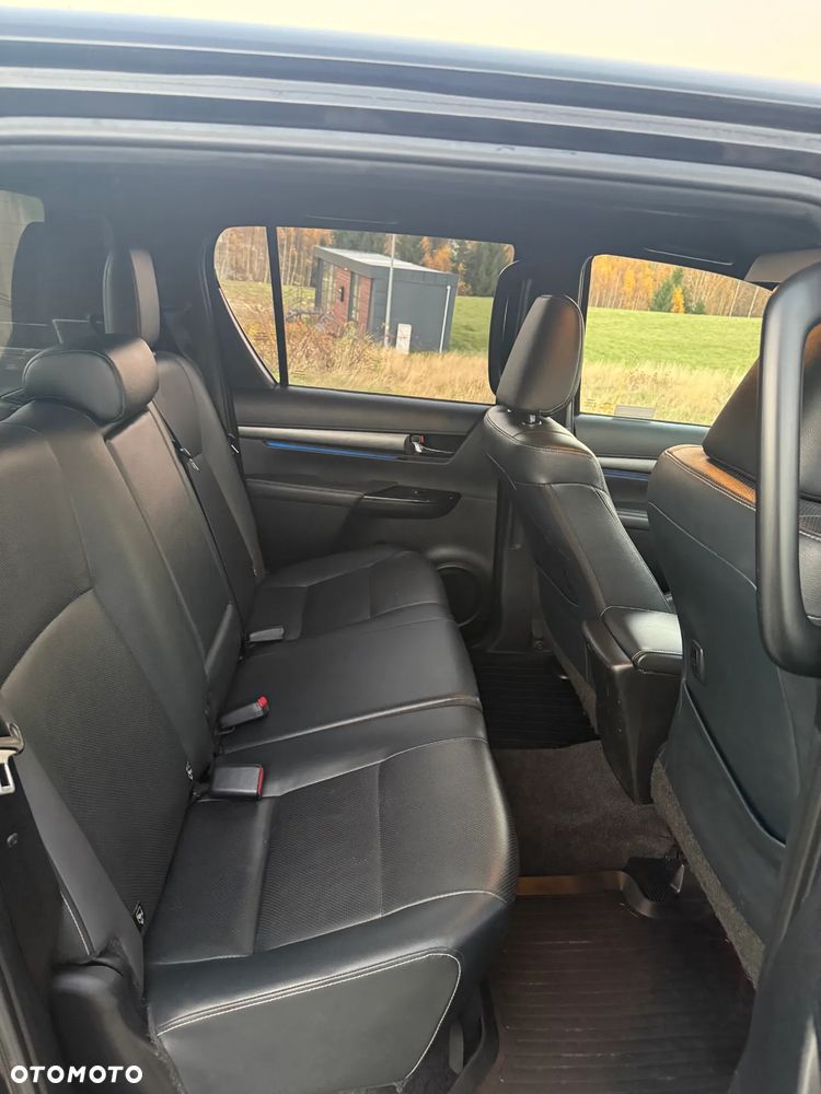 Toyota Hilux 2.8 D-4D Double Cab Invincible 4x4 - 6