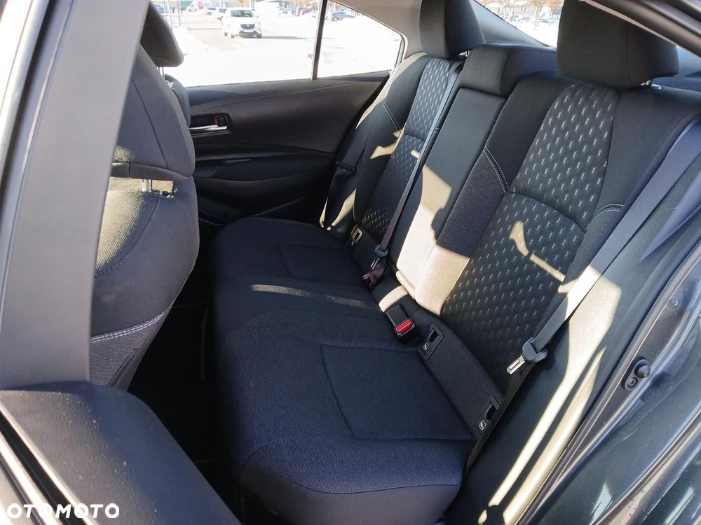 Toyota Corolla 1.8 Hybrid Comfort - 39