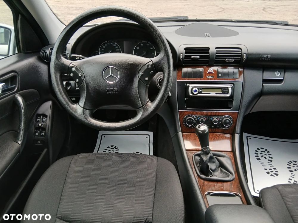 Mercedes-Benz Klasa C 180 Kompressor Classic Starline - 9