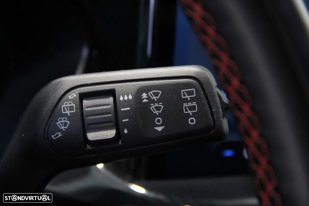 Ford Focus 1.0 EcoBoost MHEV ST-Line - 13