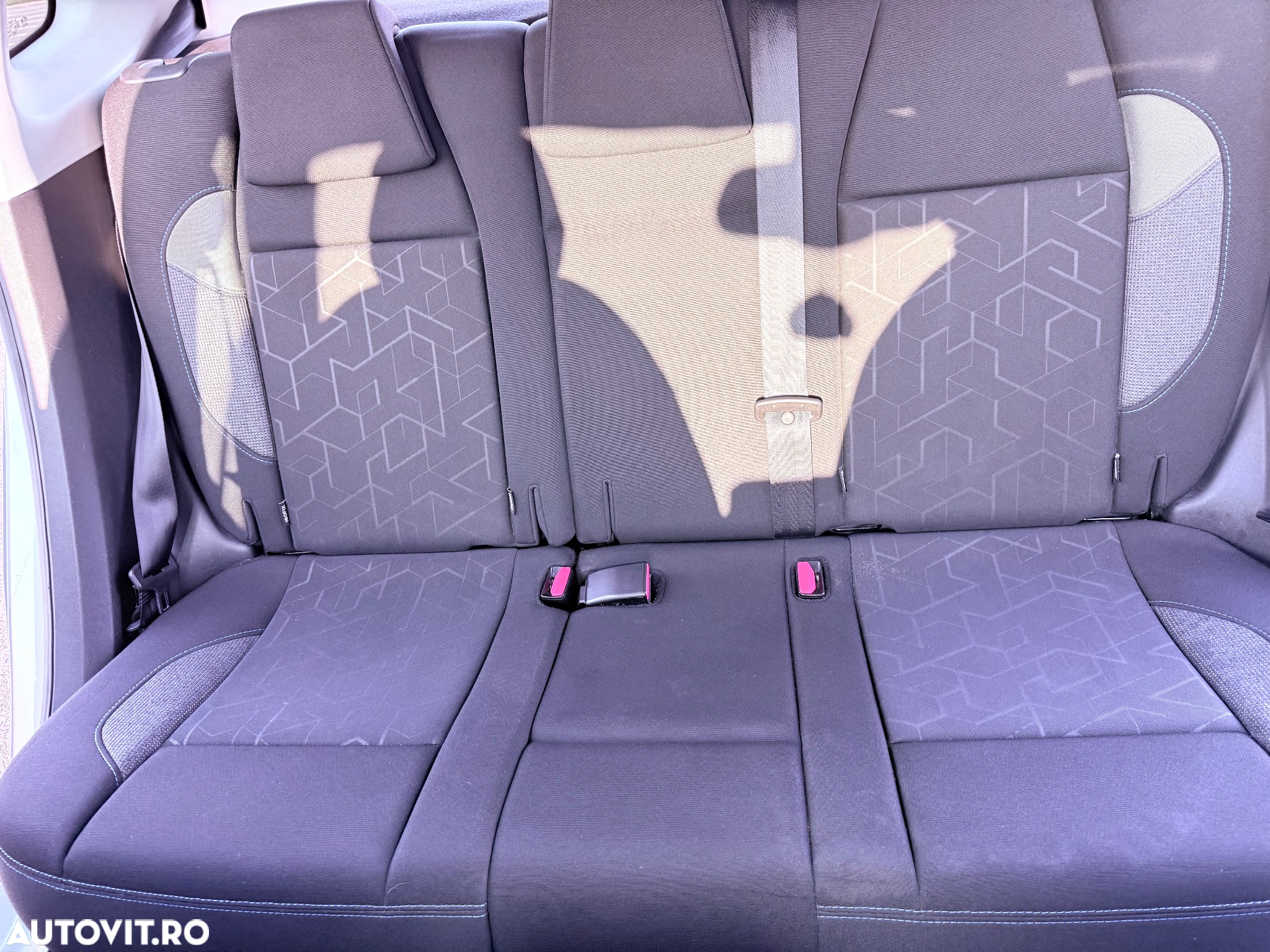 Peugeot 2008 PureTech 130 EAT8 Allure Pack - 33