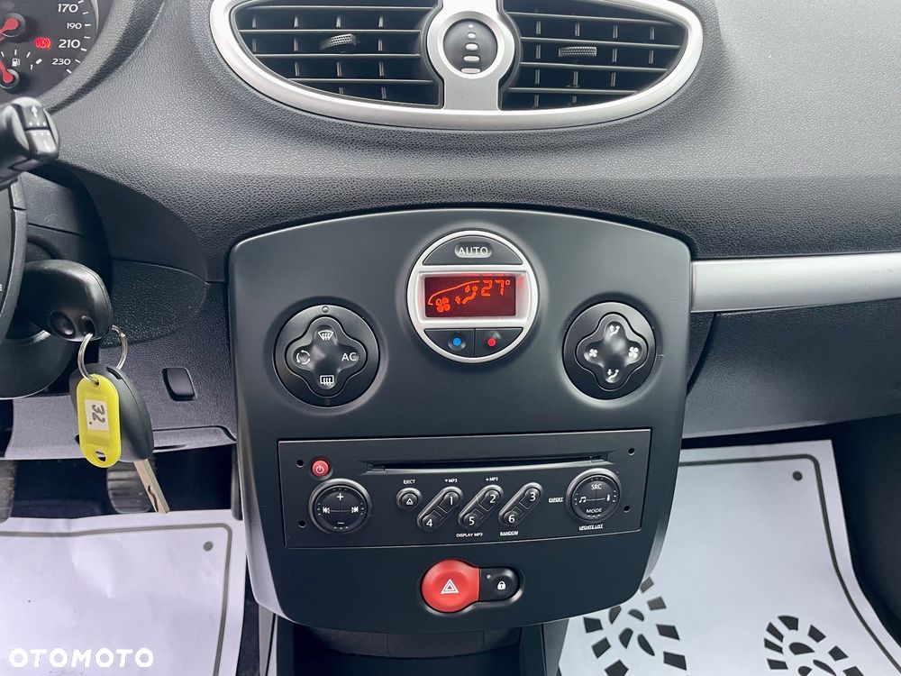 Renault Clio 1.2 16V Authentique - 31