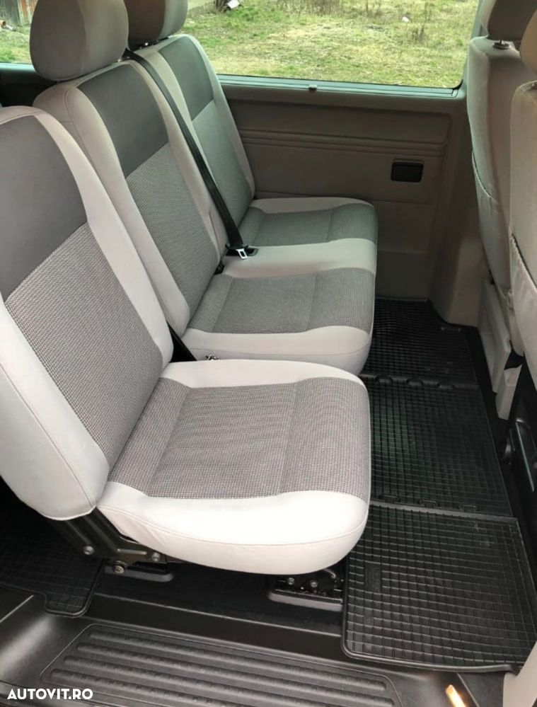 Volkswagen Caravelle - 3