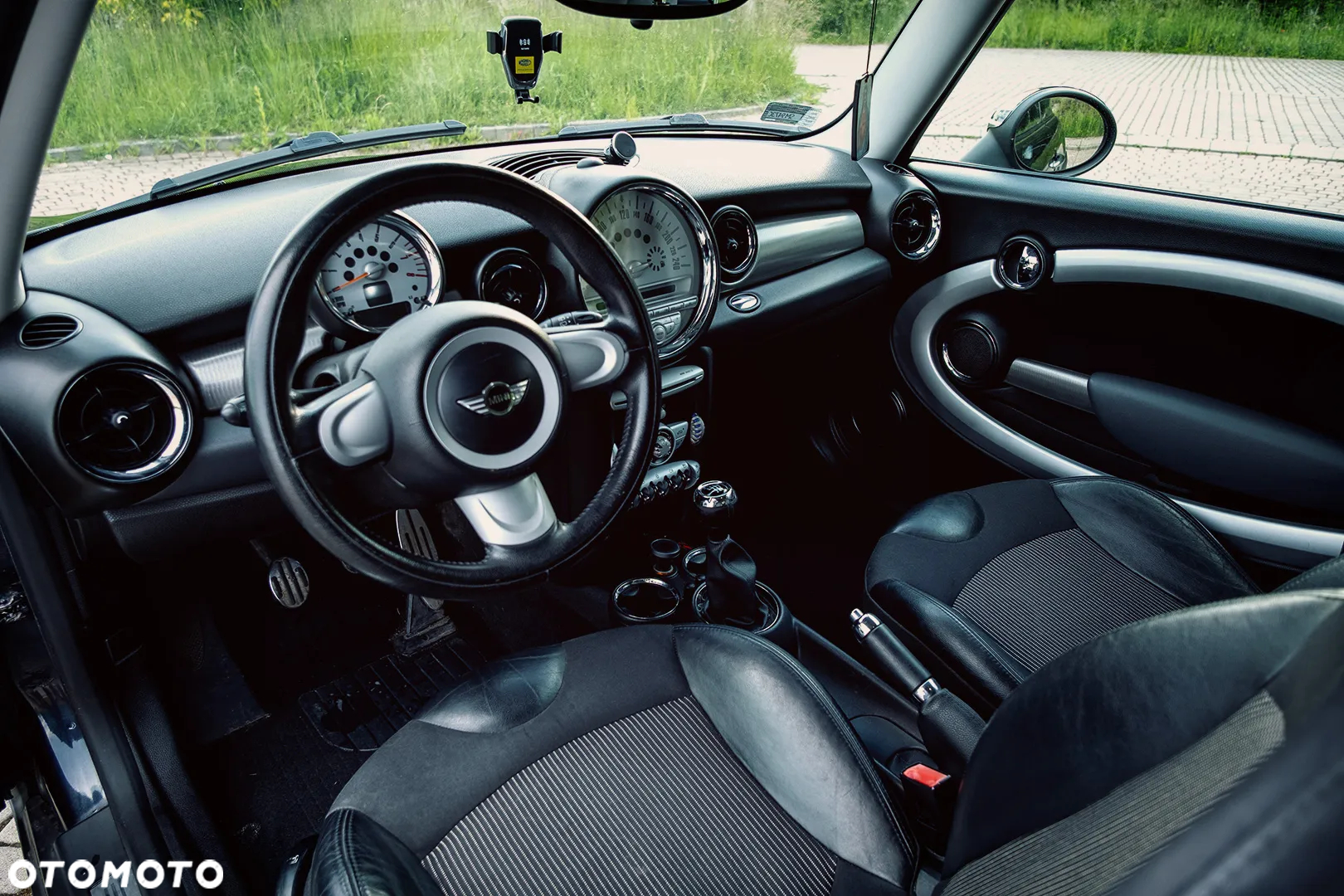 MINI Cooper Standard - 8