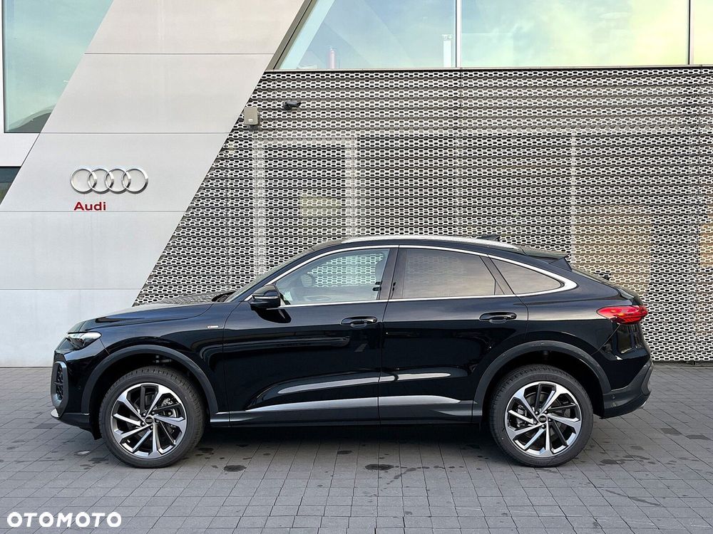 Audi Q5 Sportback - 6