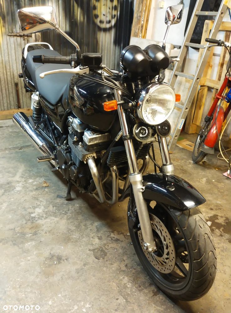 Honda CB - 4