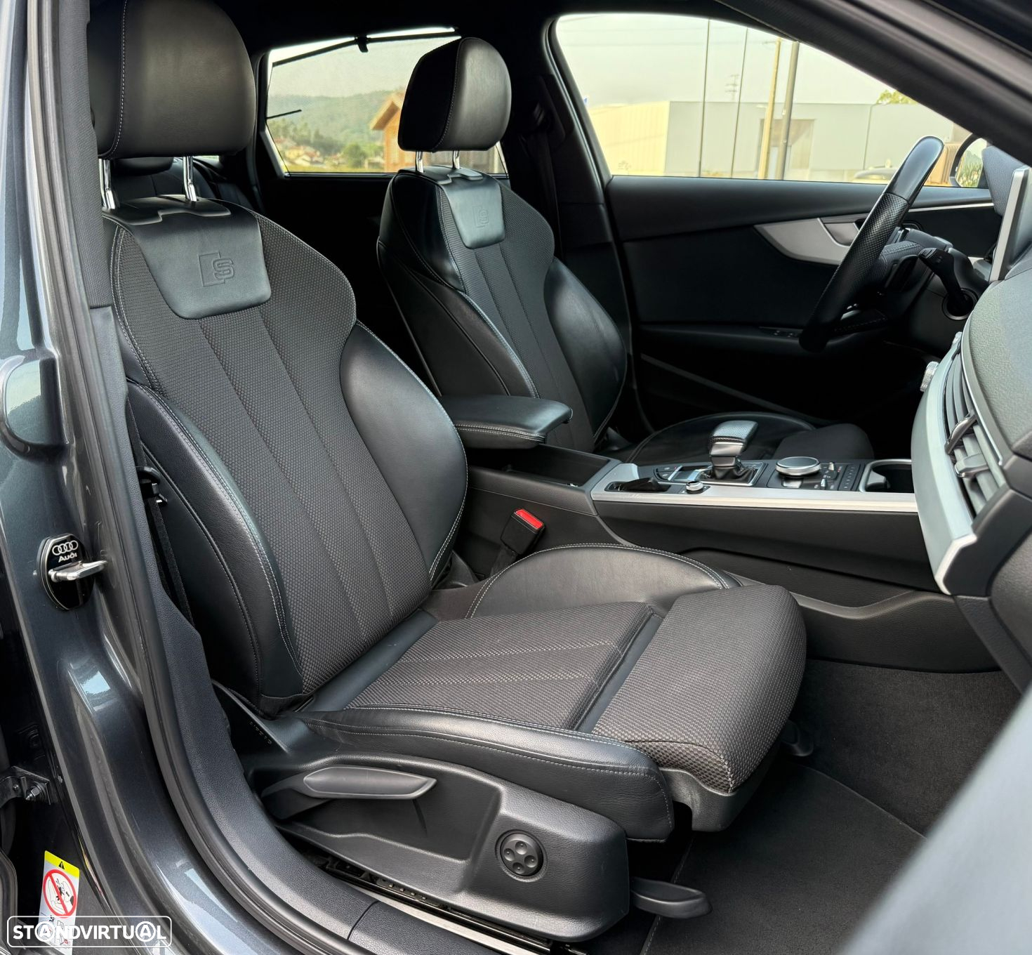 Audi A4 Avant 35 TDI S line S tronic - 28