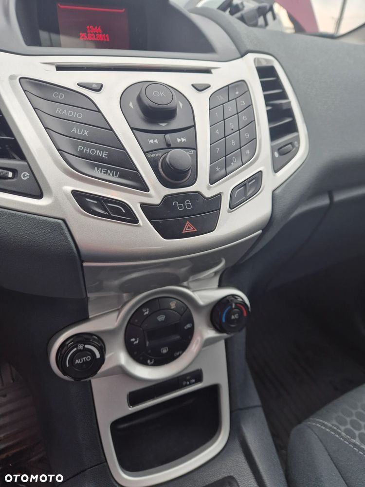 Ford Fiesta 1.4 Platinium X - 2