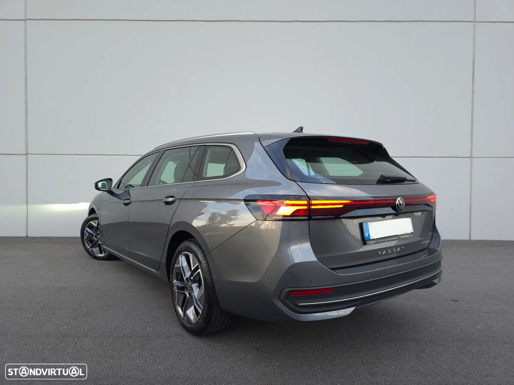 VW Passat Variant 1.5 TSI eHybrid Elegance DSG - 12