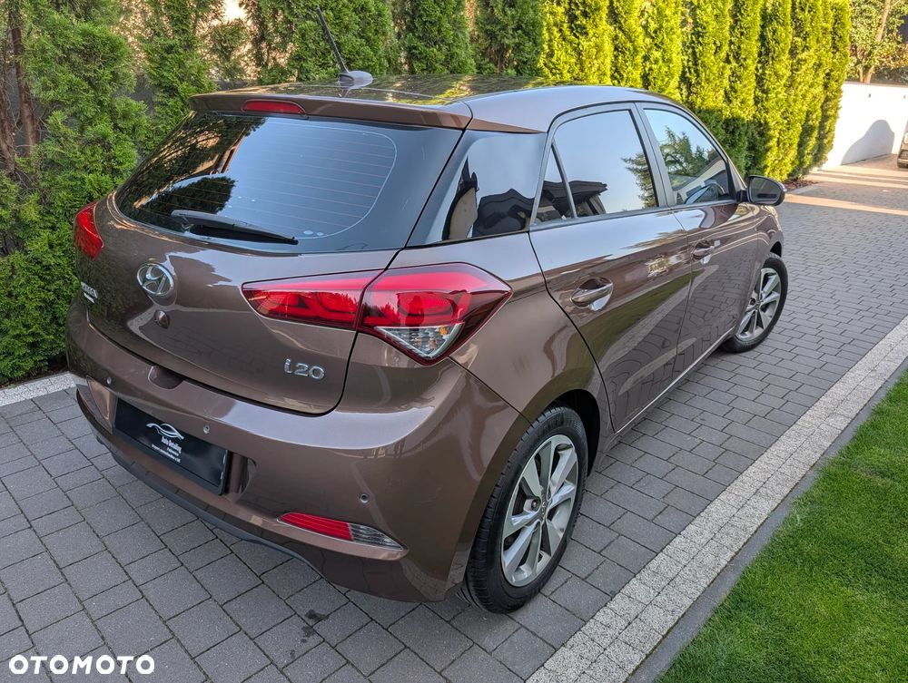 Hyundai i20 - 16