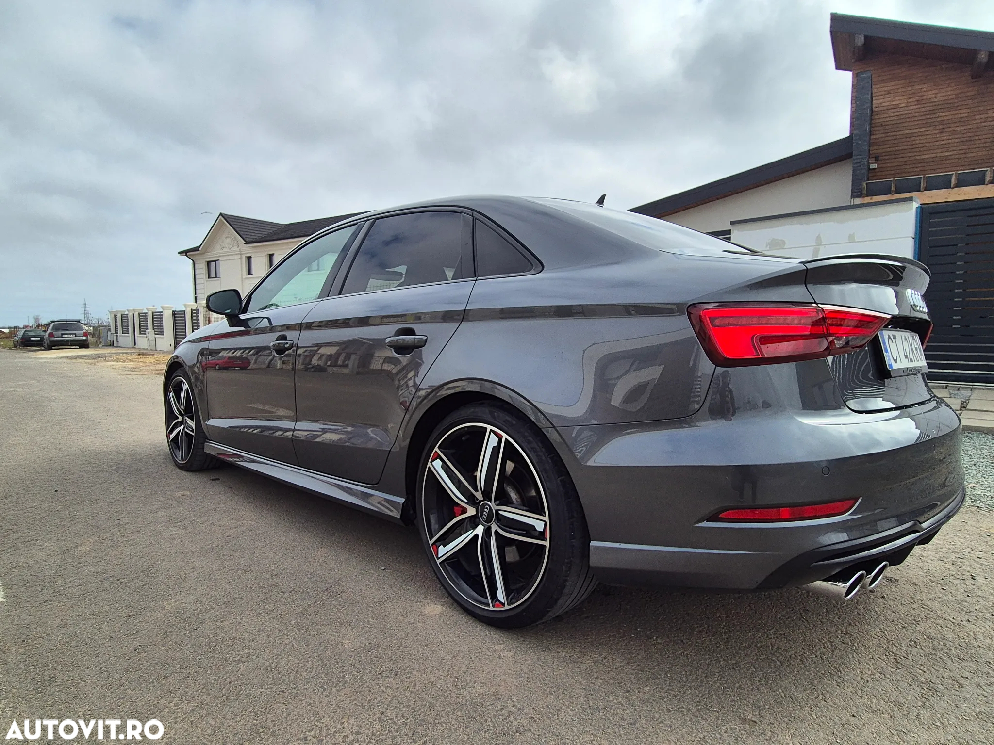 Audi S3 TFSI Limousine quattro S tronic - 4