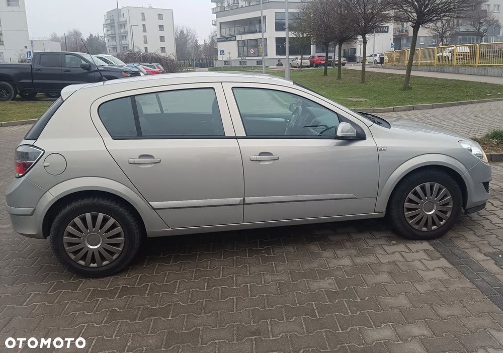 Opel Astra - 1