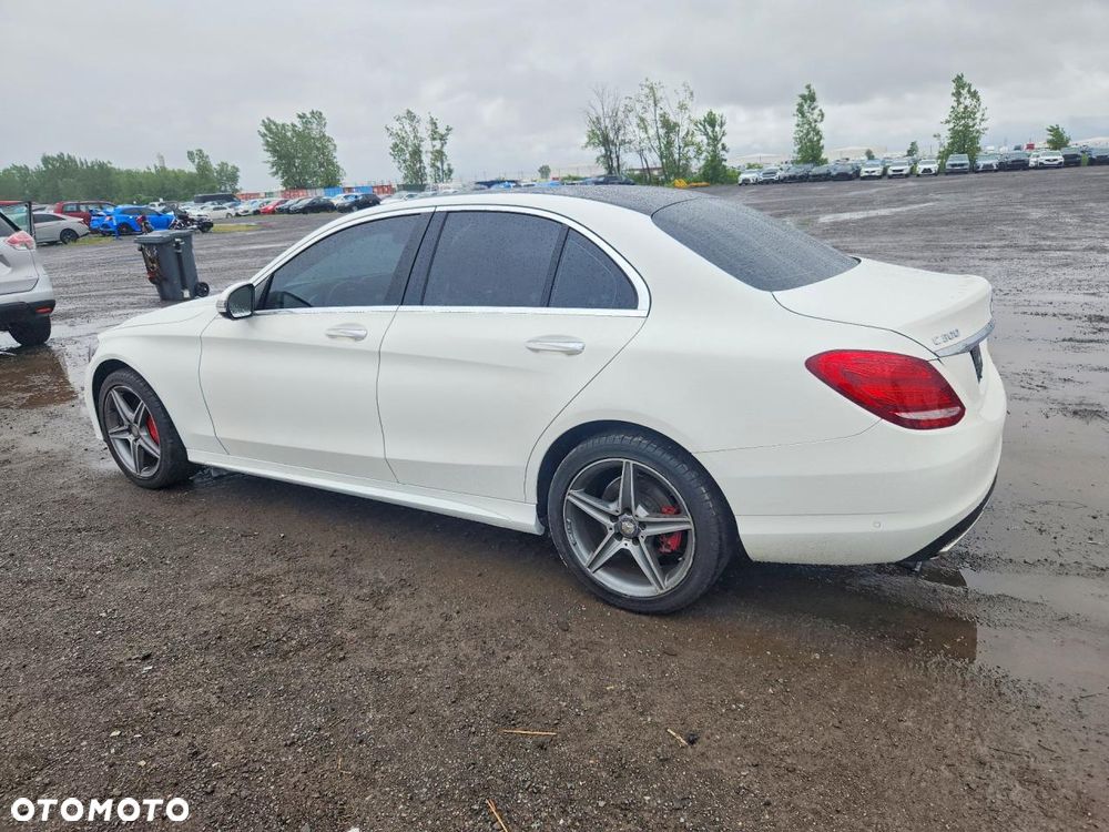 Mercedes-Benz Klasa C 300 7G-TRONIC AMG Line - 5