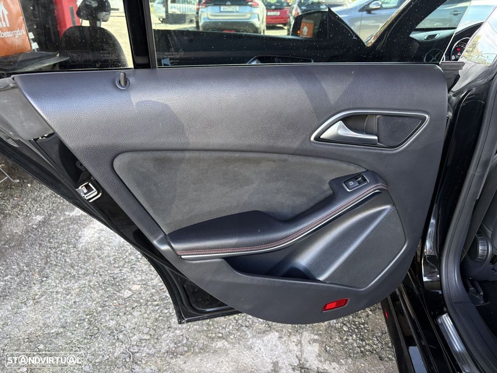Mercedes-Benz CLA 180 - 27