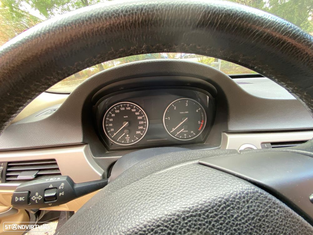 BMW 320 d - 3