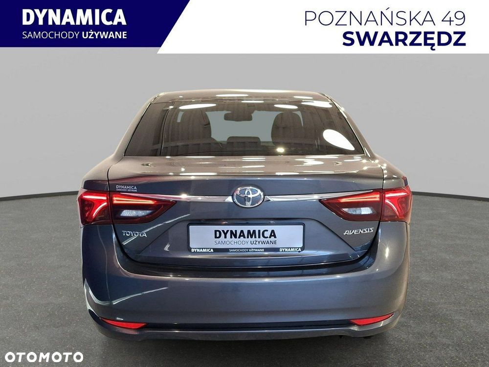 Toyota Avensis - 7