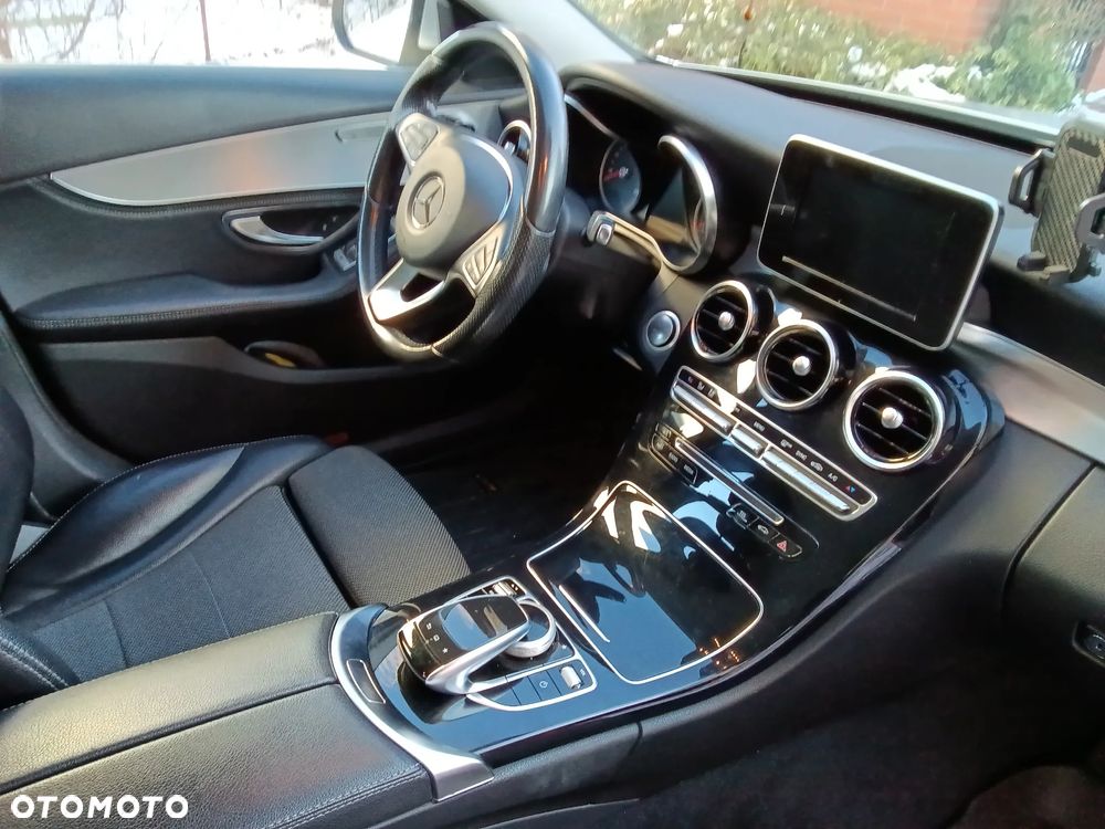Mercedes-Benz Klasa C 200 4-Matic 7G-TRONIC - 10