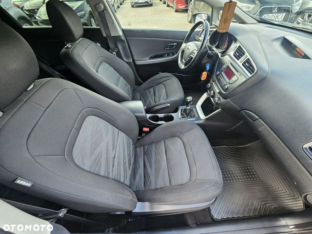 Kia Ceed 1.6 CRDi 128 ISG SW Dream-Team Edition - 28