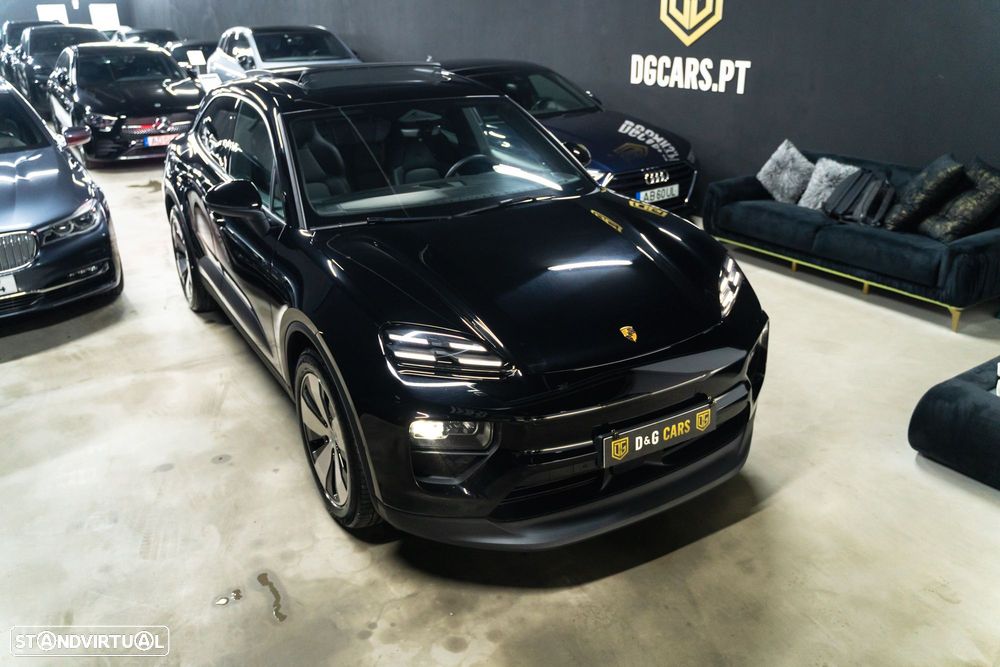 Porsche Macan Electric 4 - 2