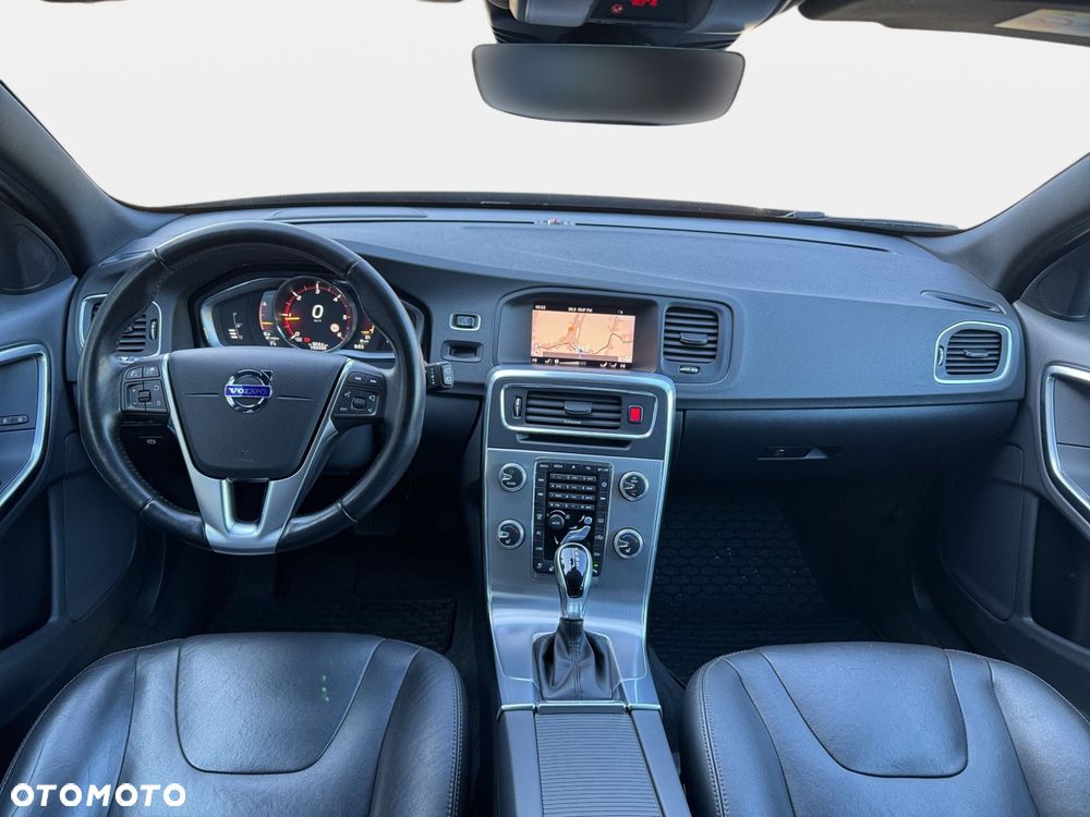 Volvo V60 - 13