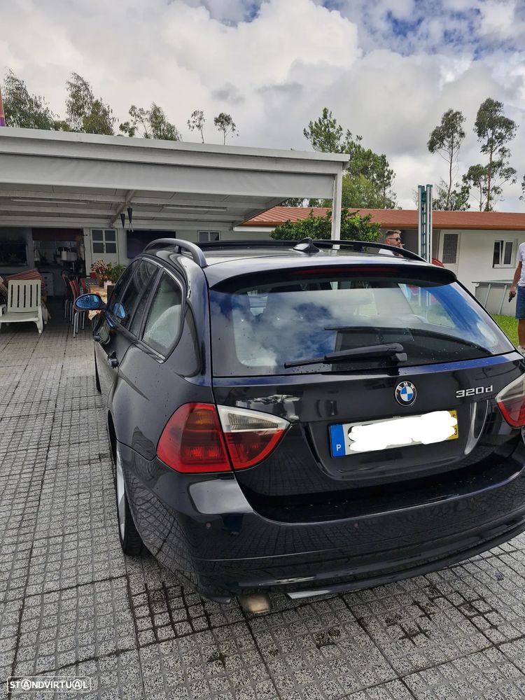 BMW 320 d - 4