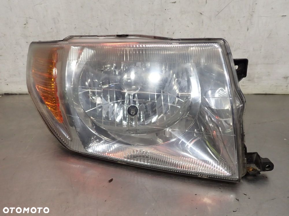 LAMPA PRAWA PRZEDNIA MITSUBISHI PAJERO PININ - 1