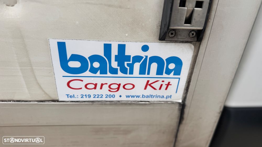 Mercedes-Benz Sprinter 315 CDI/43 C/ Plataforma Elevatória - 23