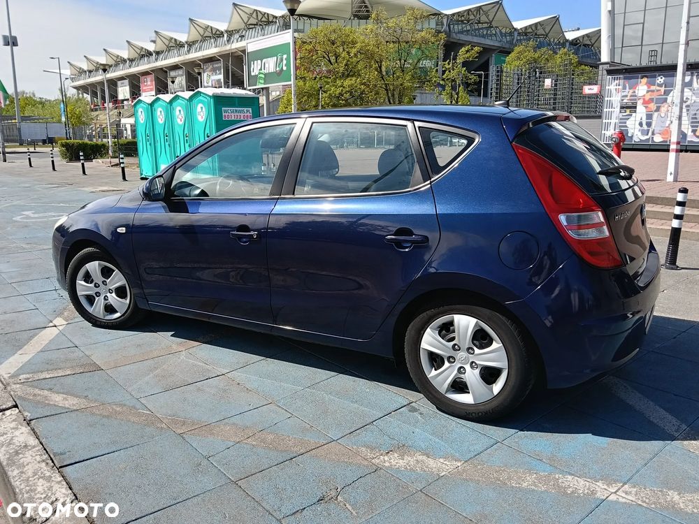 Hyundai i30 2.0 Premium - 9