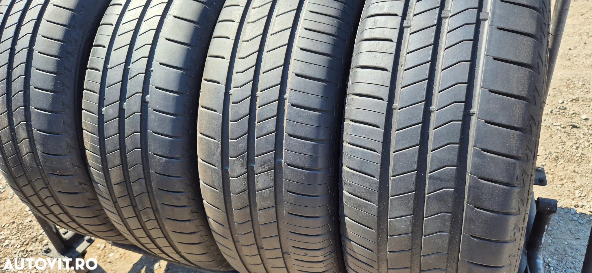 215 55 18 Bridgestone - 4