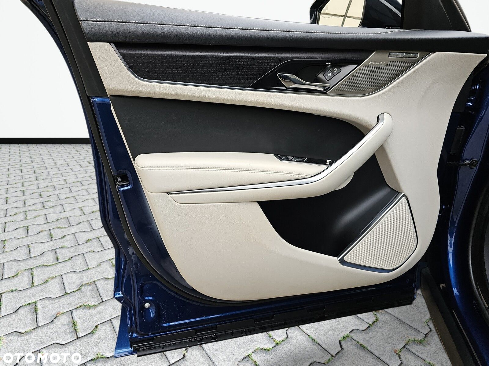 Jaguar F-Pace - 17