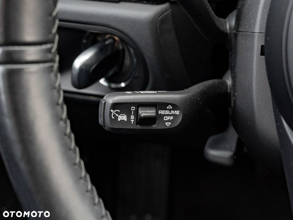 Porsche Macan T - 19